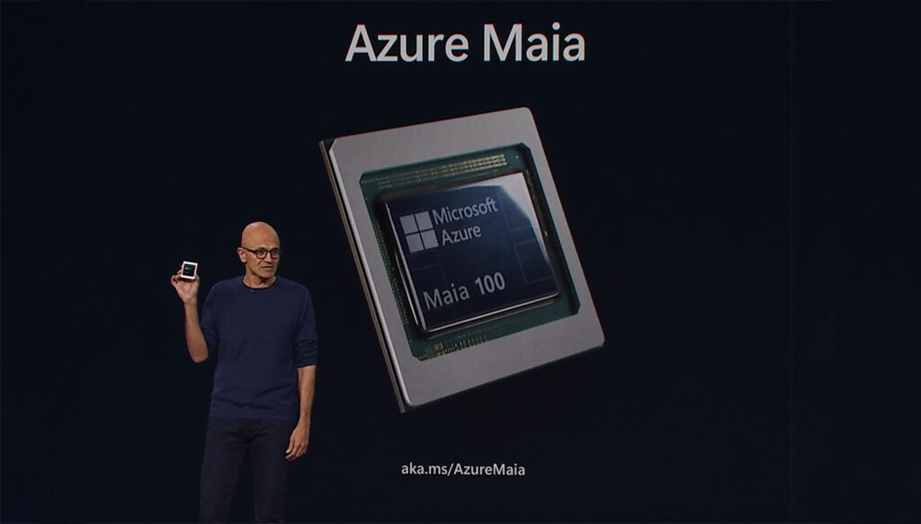 Titelbild: Satya Nadella an der Ignite im November 2023 mit dem Chip Azure Maia 100 in der Hand